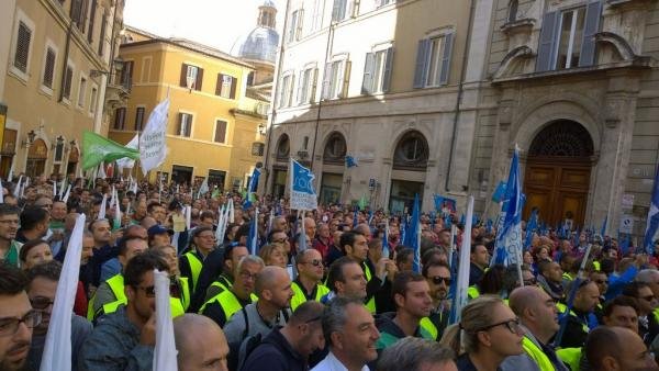 151015-Roma-Divise in Piazza (63)